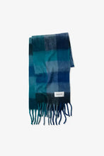 Load image into Gallery viewer, Reykjavik Scarf